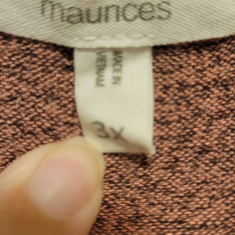 Trendy Geometric Patterned Top - Picture 3 of 3